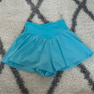 Offline by Aerie Real Me Crossover Flowy Shorts in Size Medium